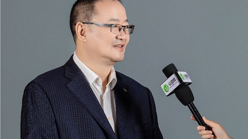 商业区充电桩智能管理平台：构建绿色出行新生态**